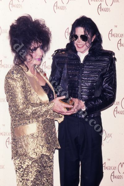 Michael Jackson, Elizabeth Taylor 1993.jpg